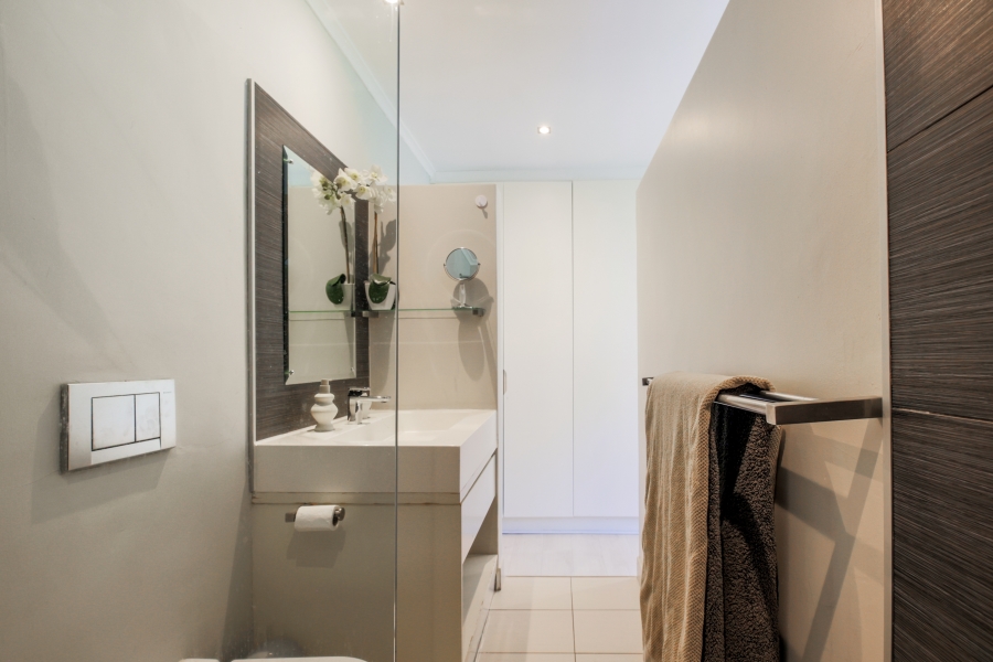 To Let 2 Bedroom Property for Rent in Sea Point Western Cape